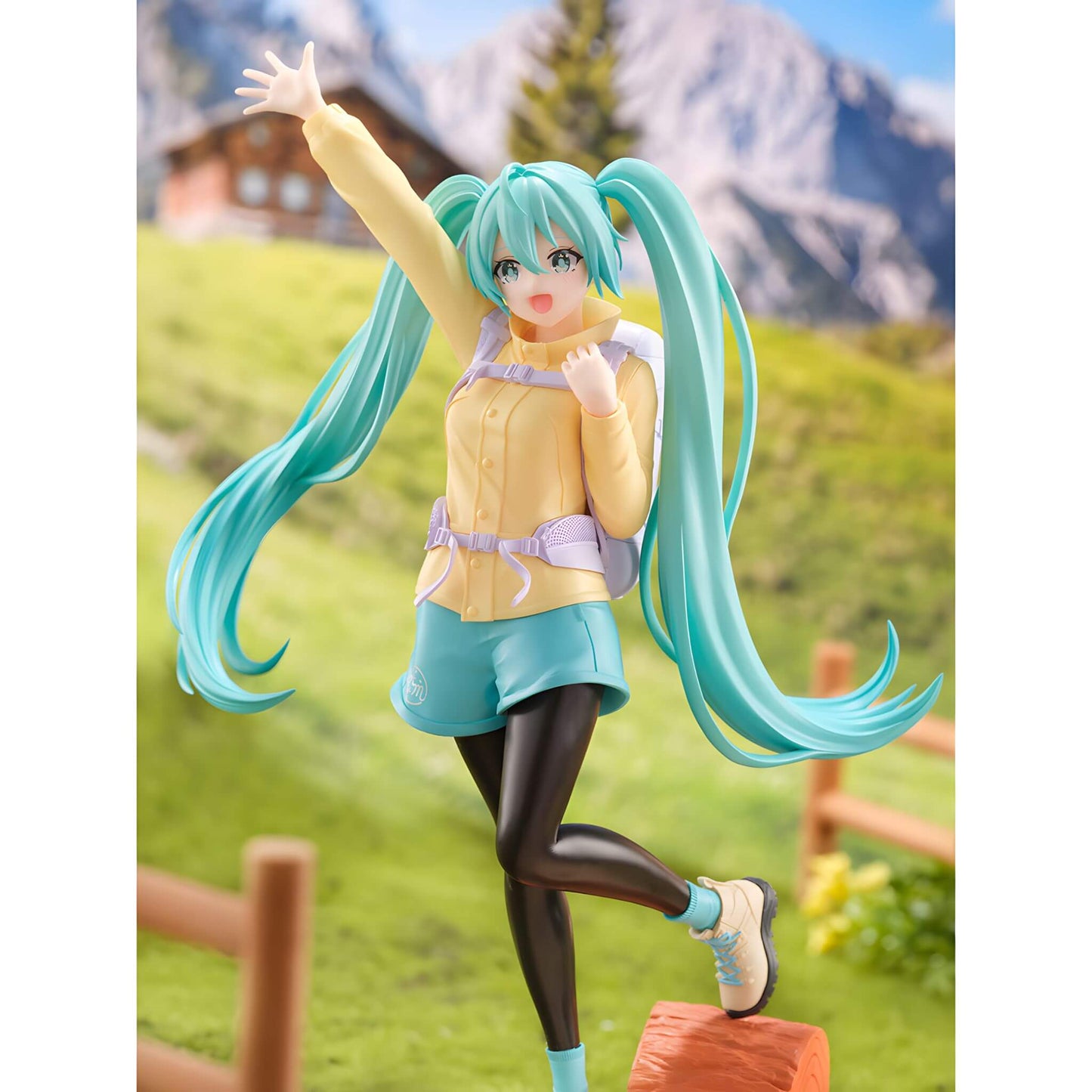 Banpresto Vocaloid Holiday Memories Hatsune Miku (Mountain Climbing) Figure p3