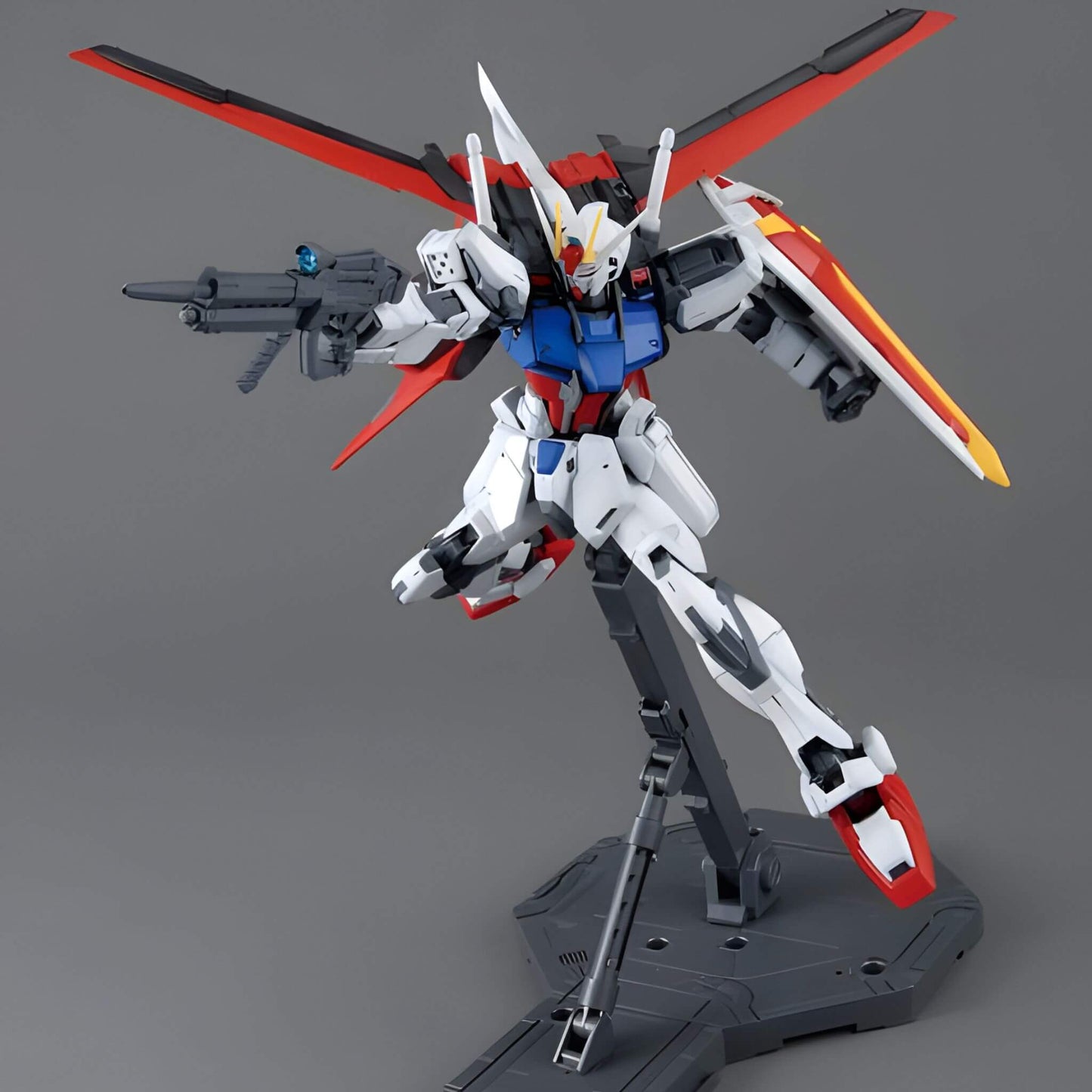 Bandai Gundam Seed Aile Strike Gundam MG Model Kit p4