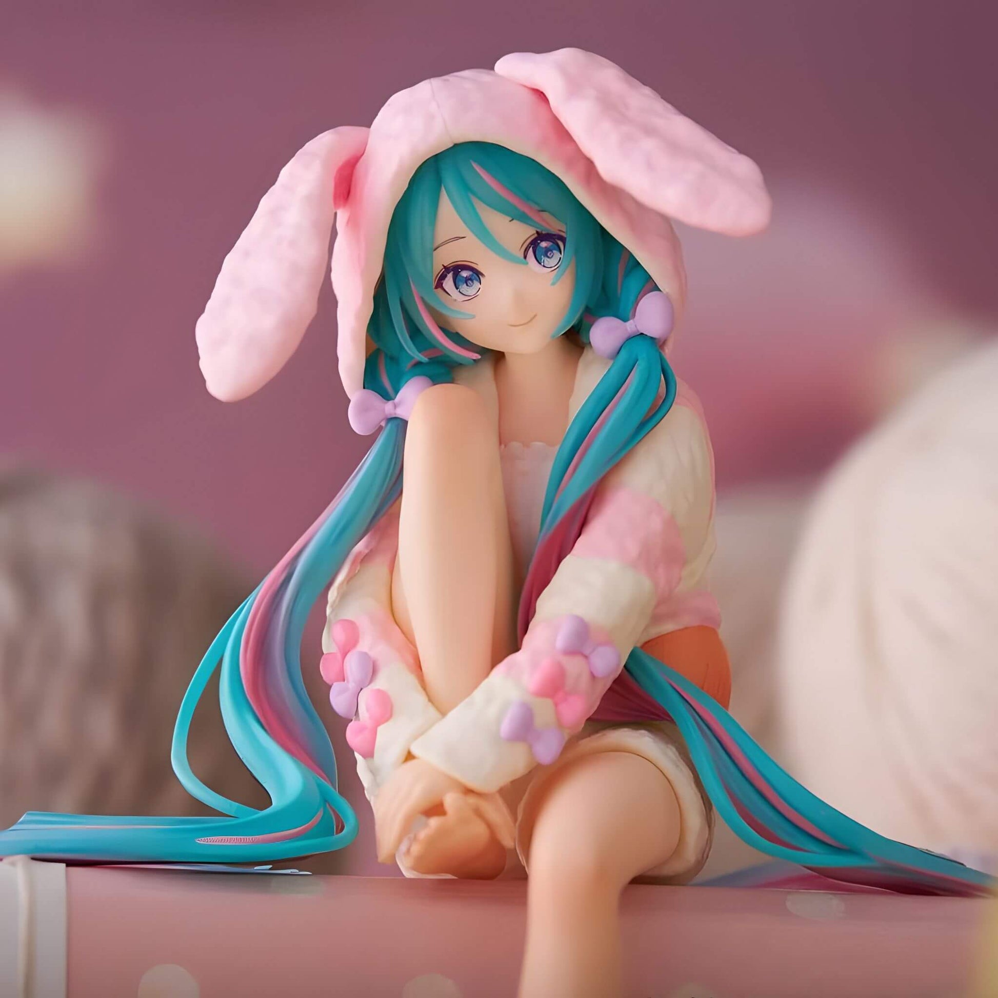 Furyu Vocaloid Hatsune Miku (Rabbit Ear Hood Ver.) Noodle Stopper Figure p2