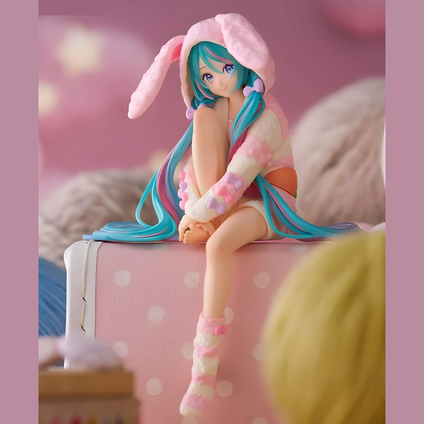 Furyu Vocaloid Hatsune Miku (Rabbit Ear Hood Ver.) Noodle Stopper Figure p7