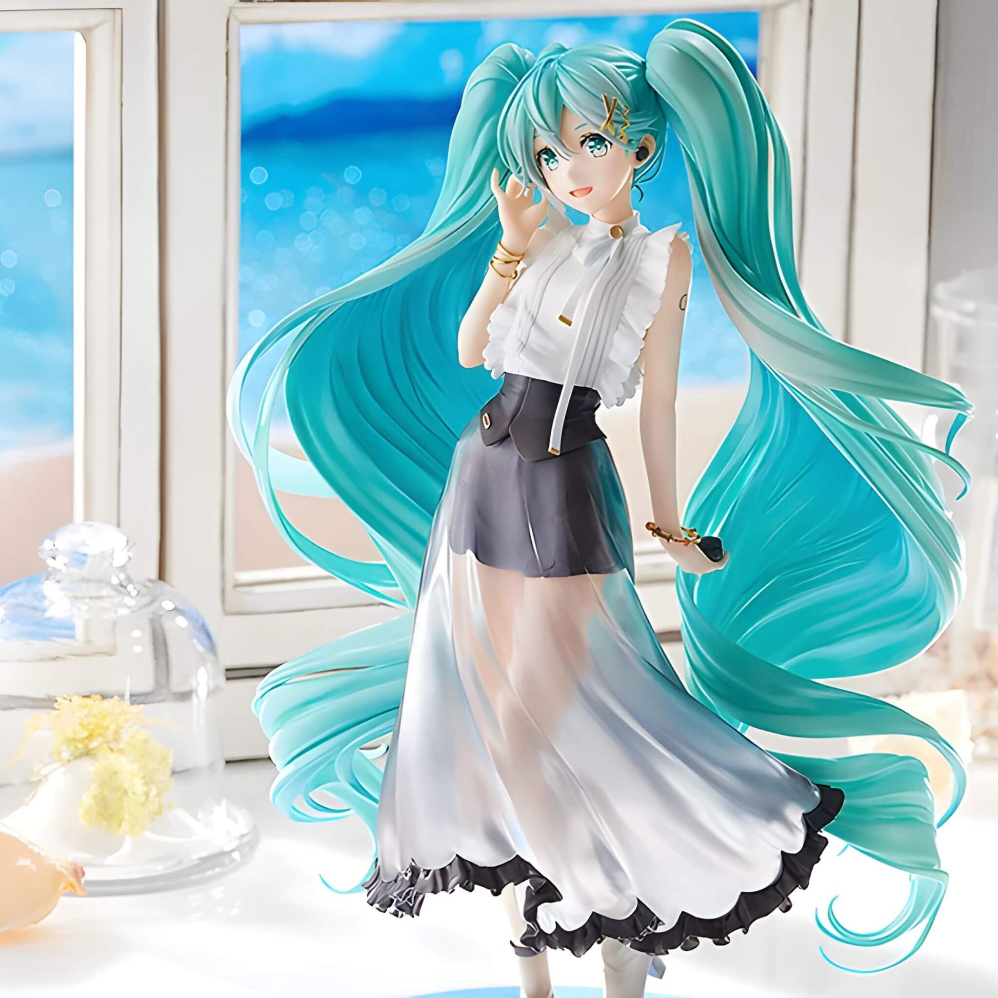 Good Smile Company Hatsune Miku (NT Style Casual Wear Ver.) 1/6 Scale Figure p2