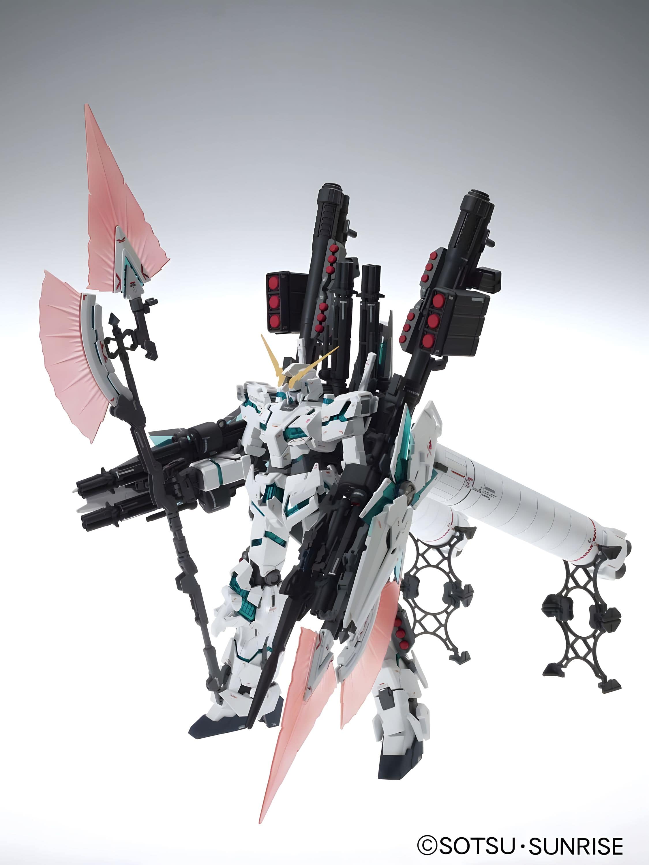Bandai Gundam UC Full Armor Unicorn (ver. Ka) MG 1/100 Model