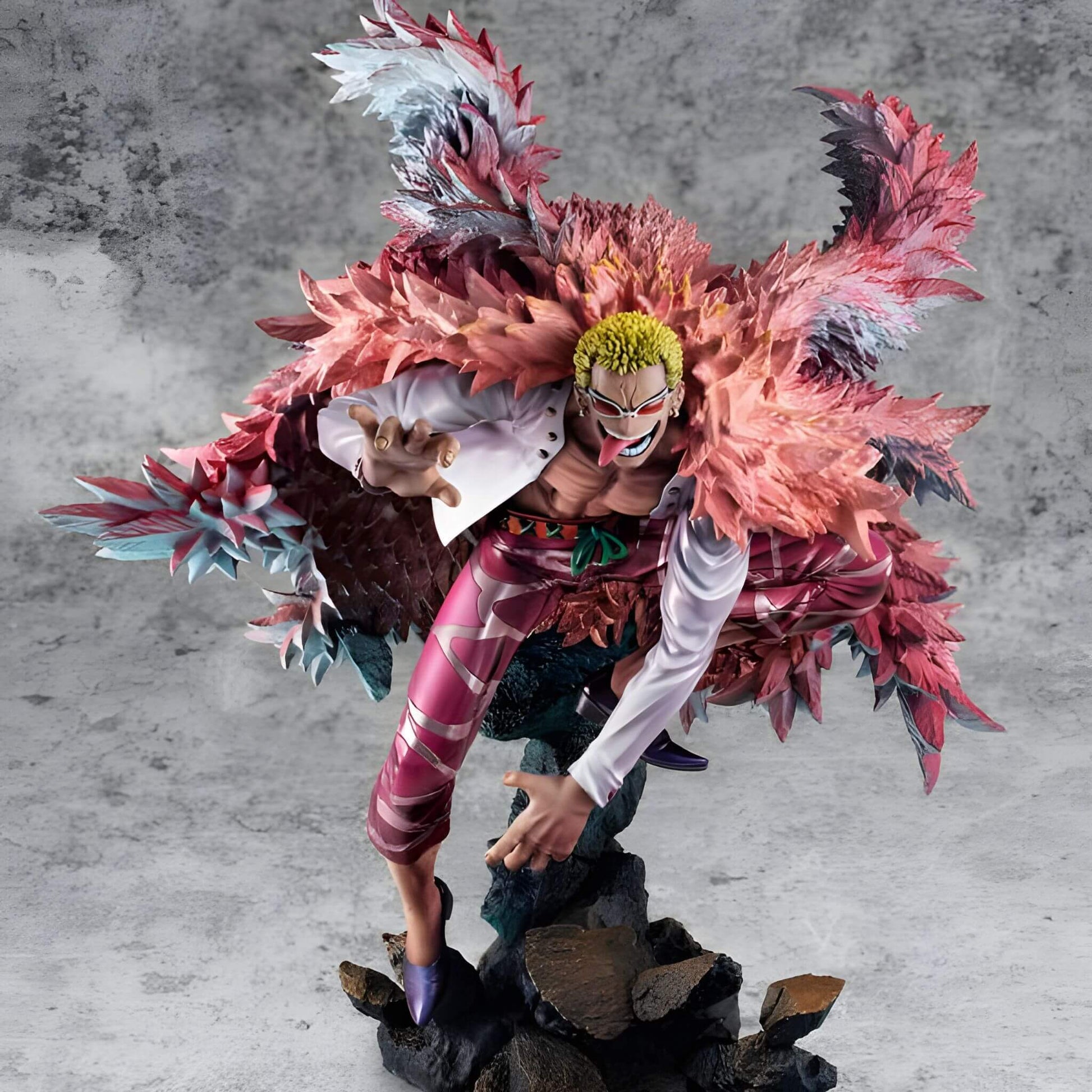 Megahouse One Piece Portrait of Pirates SA-Maximum Heavenly Demon Donquixote Doflamingo figure p5