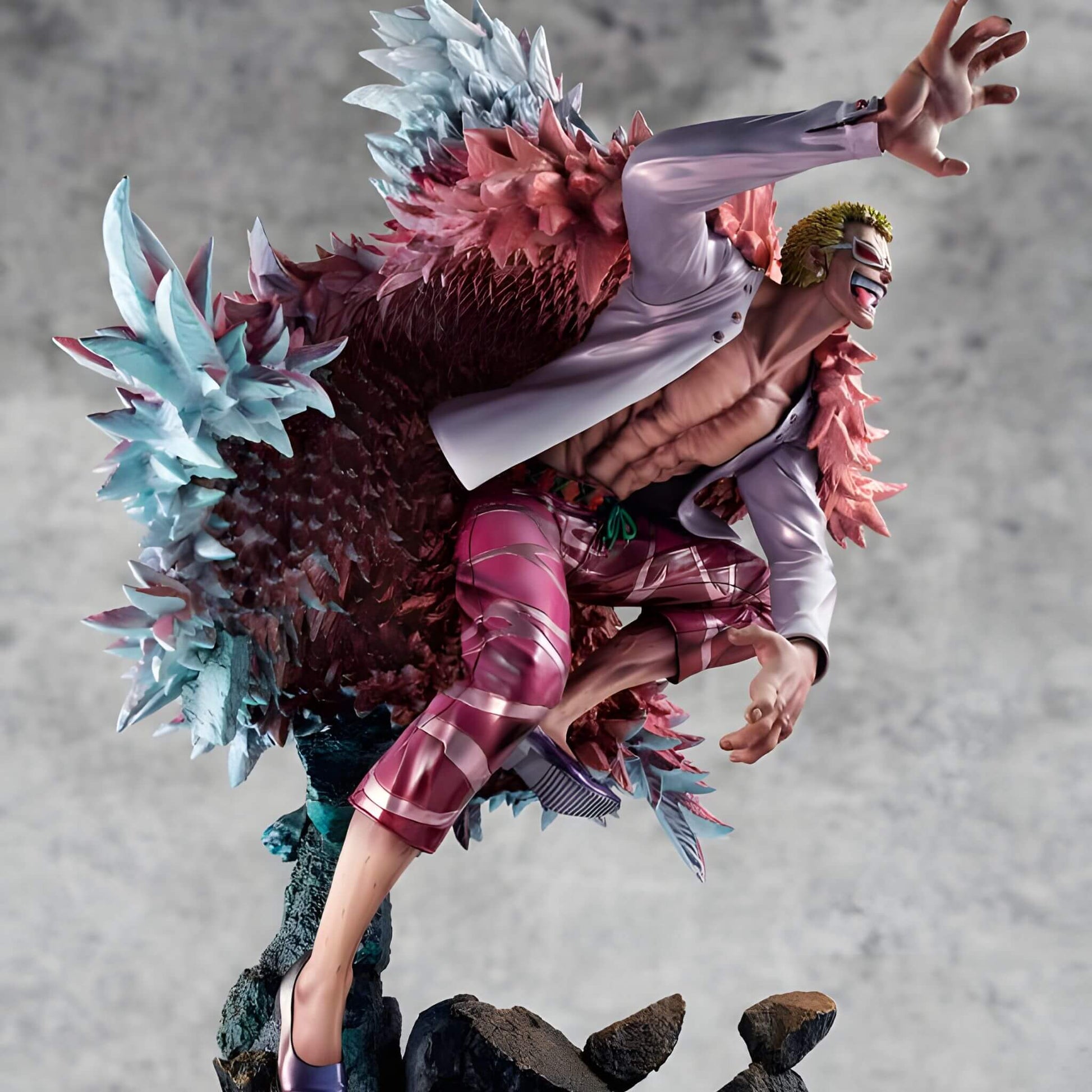 Megahouse One Piece Portrait of Pirates SA-Maximum Heavenly Demon Donquixote Doflamingo figure p6