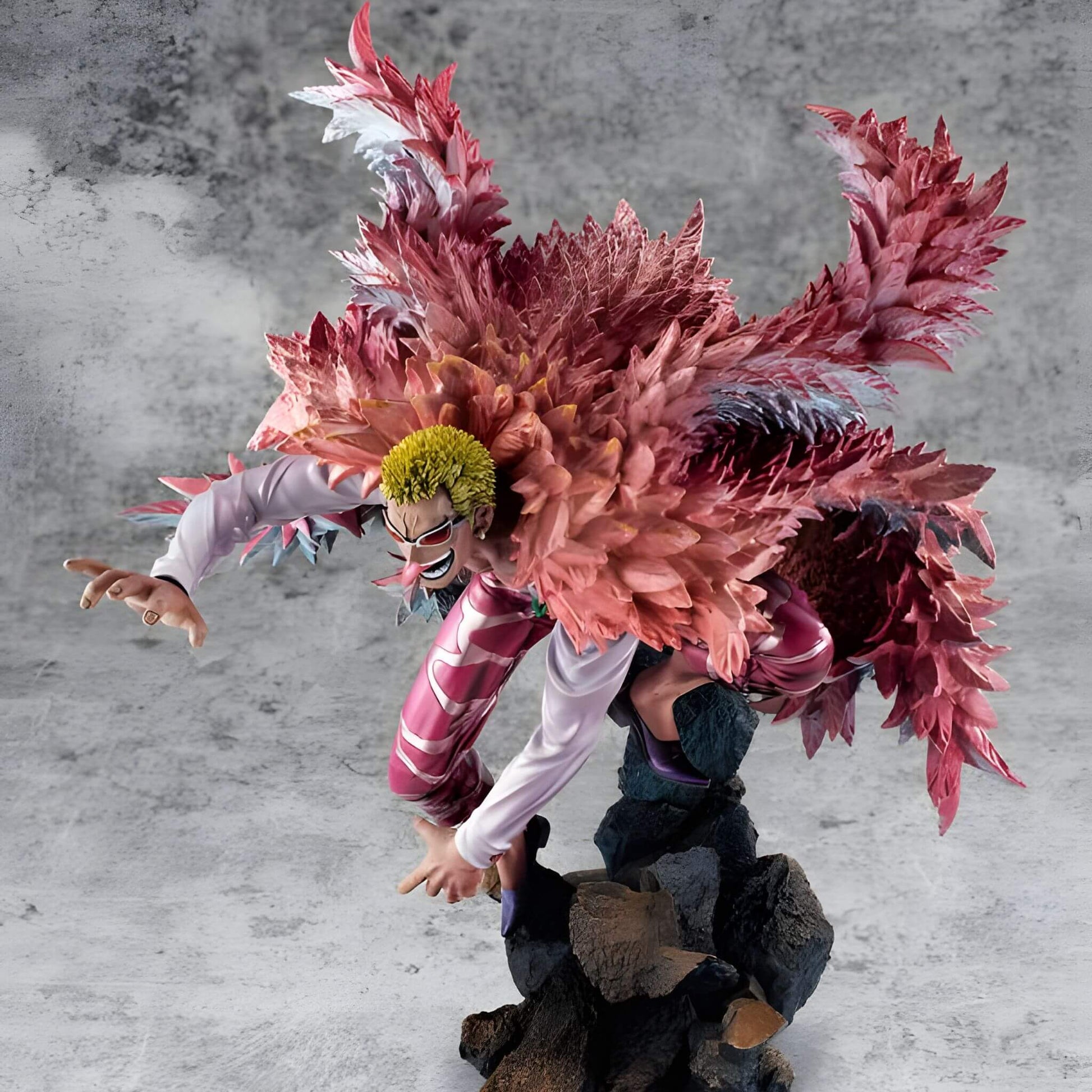 Megahouse One Piece Portrait of Pirates SA-Maximum Heavenly Demon Donquixote Doflamingo figure p7