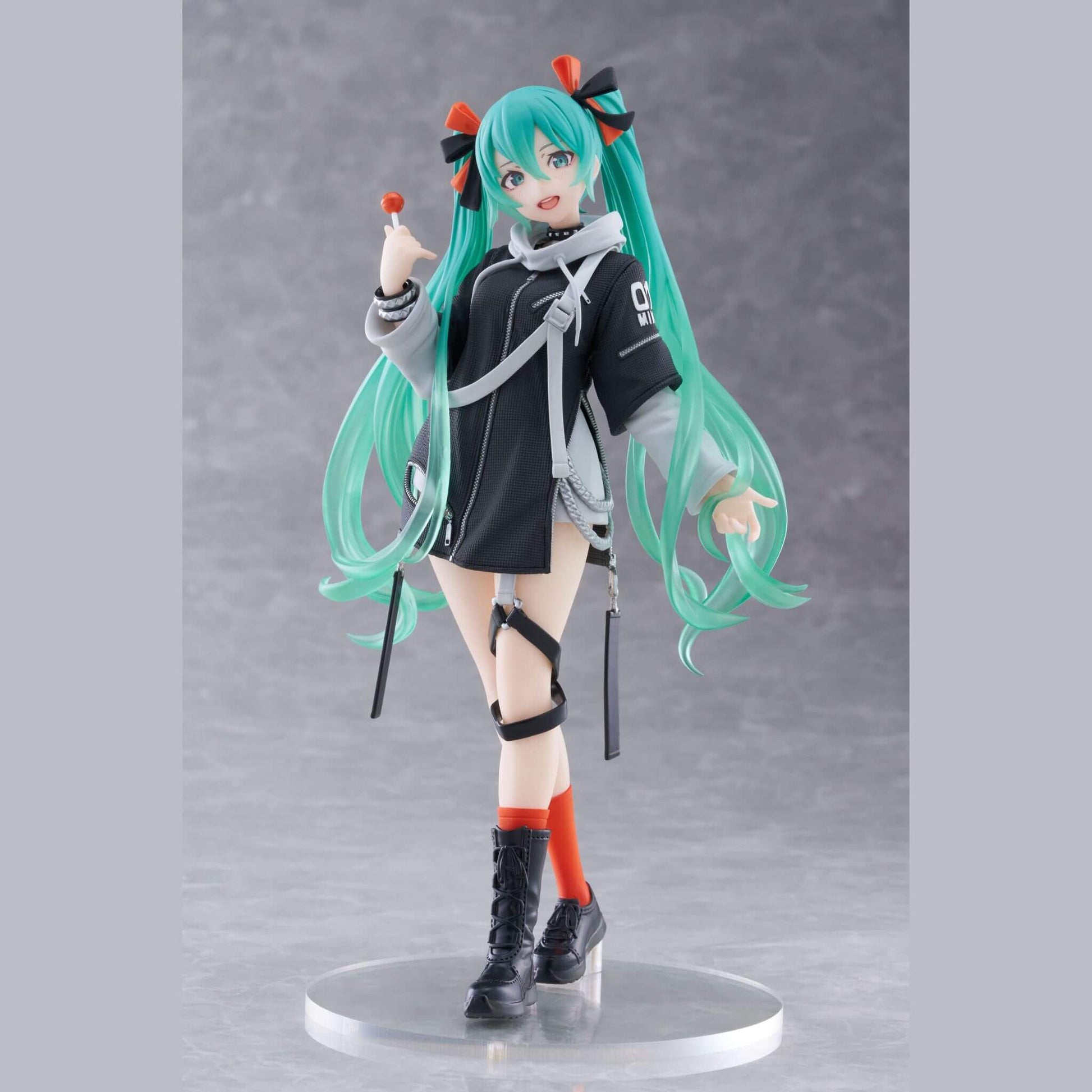 Taito Vocaloid Hatsune Miku Fashion Punk Figure p3