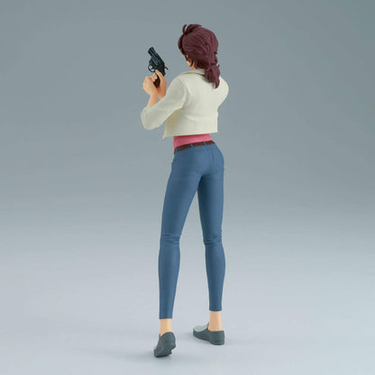 Back view of City Hunter anime figure of Kaori Makimura holding a gun on a gray background