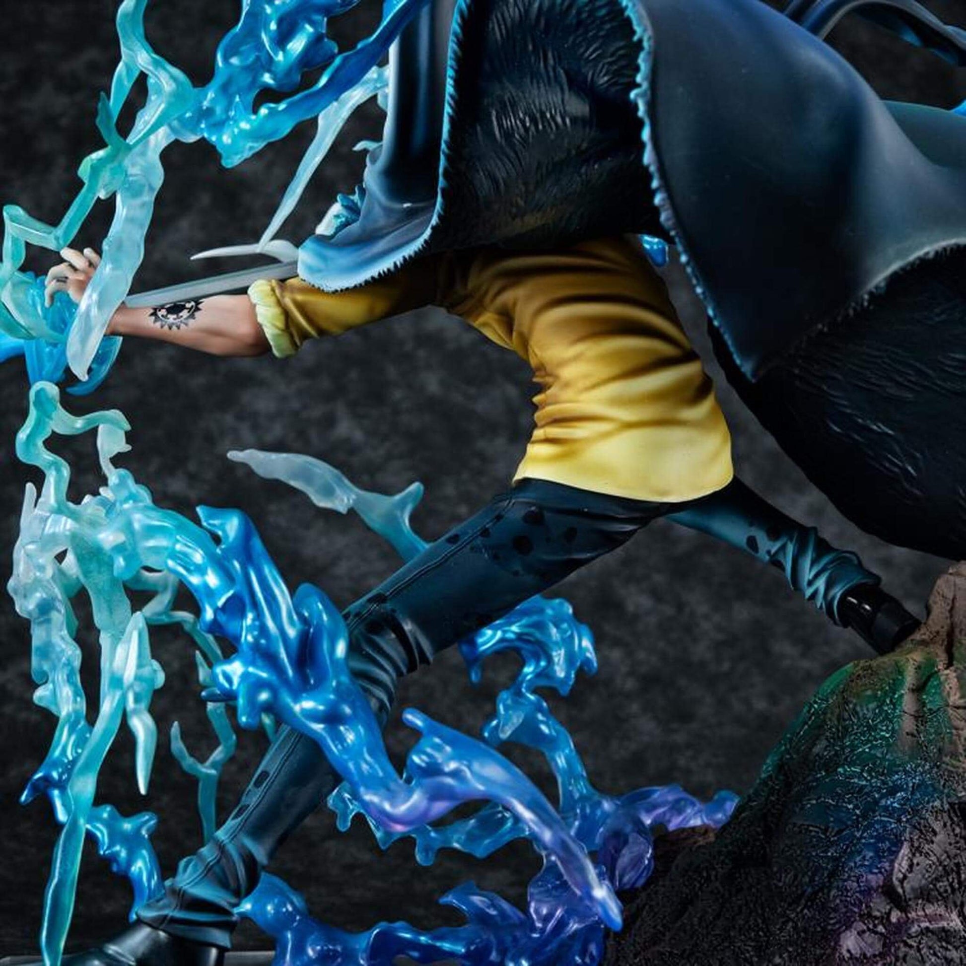 One Piece Portrait Of Pirates WA-MAXIMUM Trafalgar Law "The Surgeon of Death" (Awaken) figure with blue energy effects on a dark background